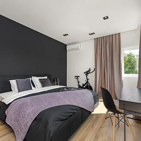Willa Aida - 4 Bedroom Luxury With Large Private Pool 4k Projector And Jacuzzi